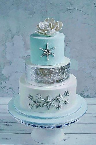 winter wedding cakes